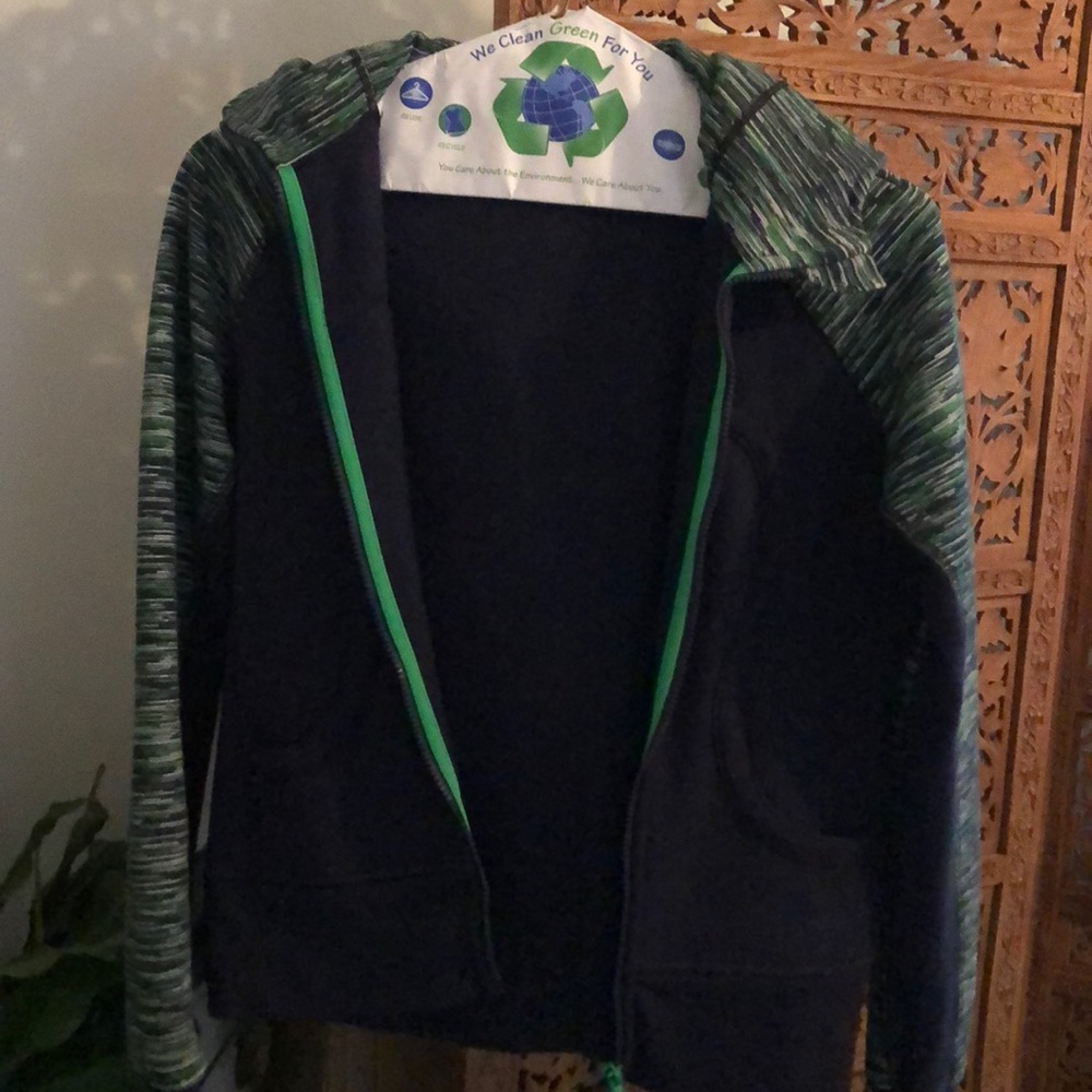 Lululemon zip up hoodie size 6